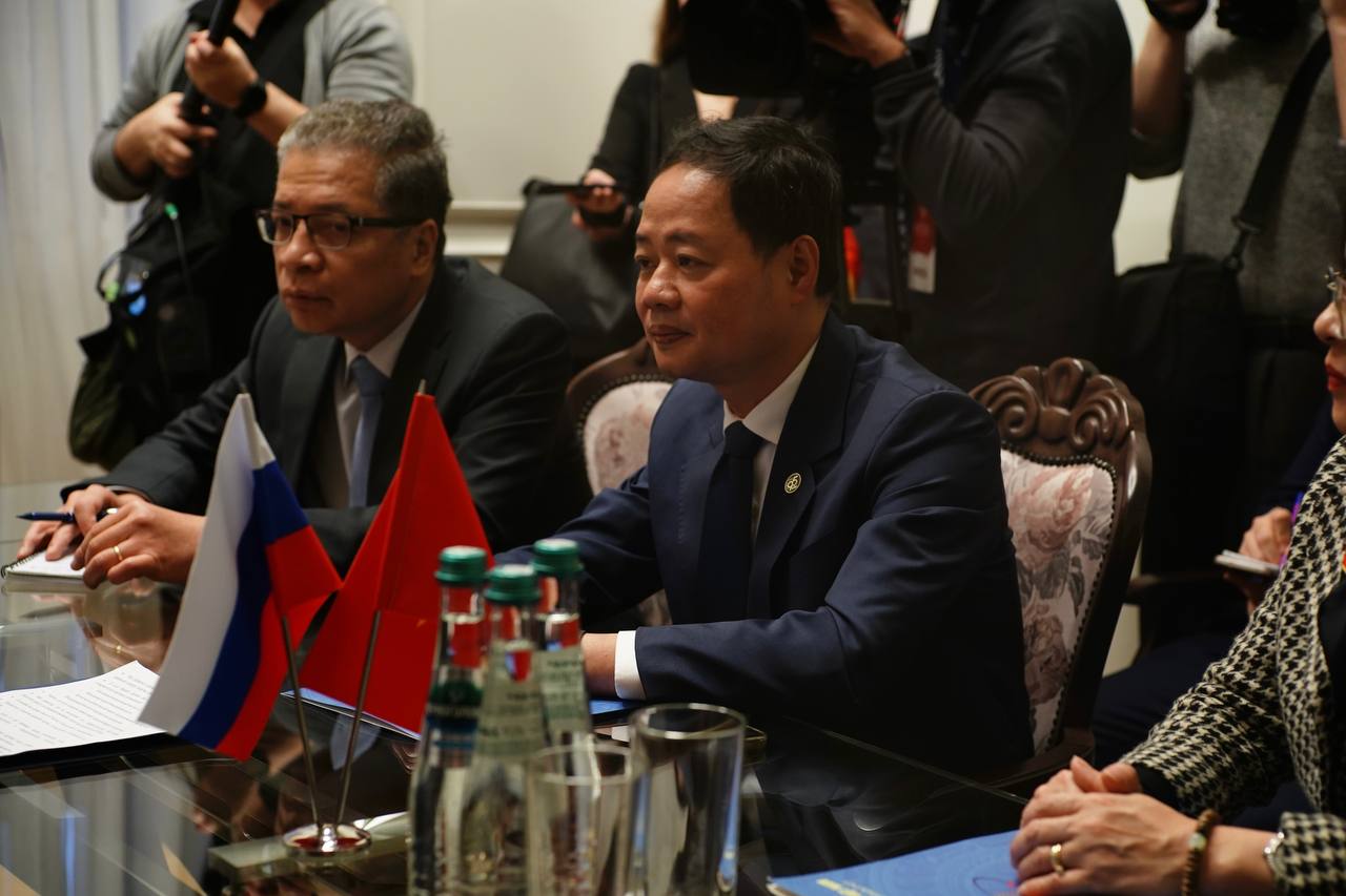 Дмитрий Чернышенко: 2026 год объявлен лидерами наших стран российско-вьетнамским Годом науки и образования Дмитрий Чернышенко: 2026 год объявлен лидерами наших стран российско-вьетнамским Годом науки и образования