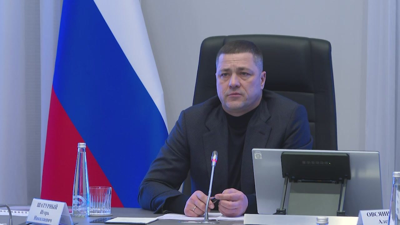 Михаил Ведерников: На заседании межведомственной комиссии по безопасности дорожного движения в Псковской области подвели предварительные итоги работы в 2025 году