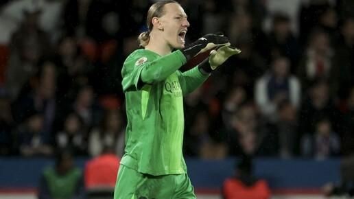 ЧЕТЫРЕ! Четыре мяча подряд отбил вратарь сборной России Матвей Сафонов в серии пенальти с "Фламенго"