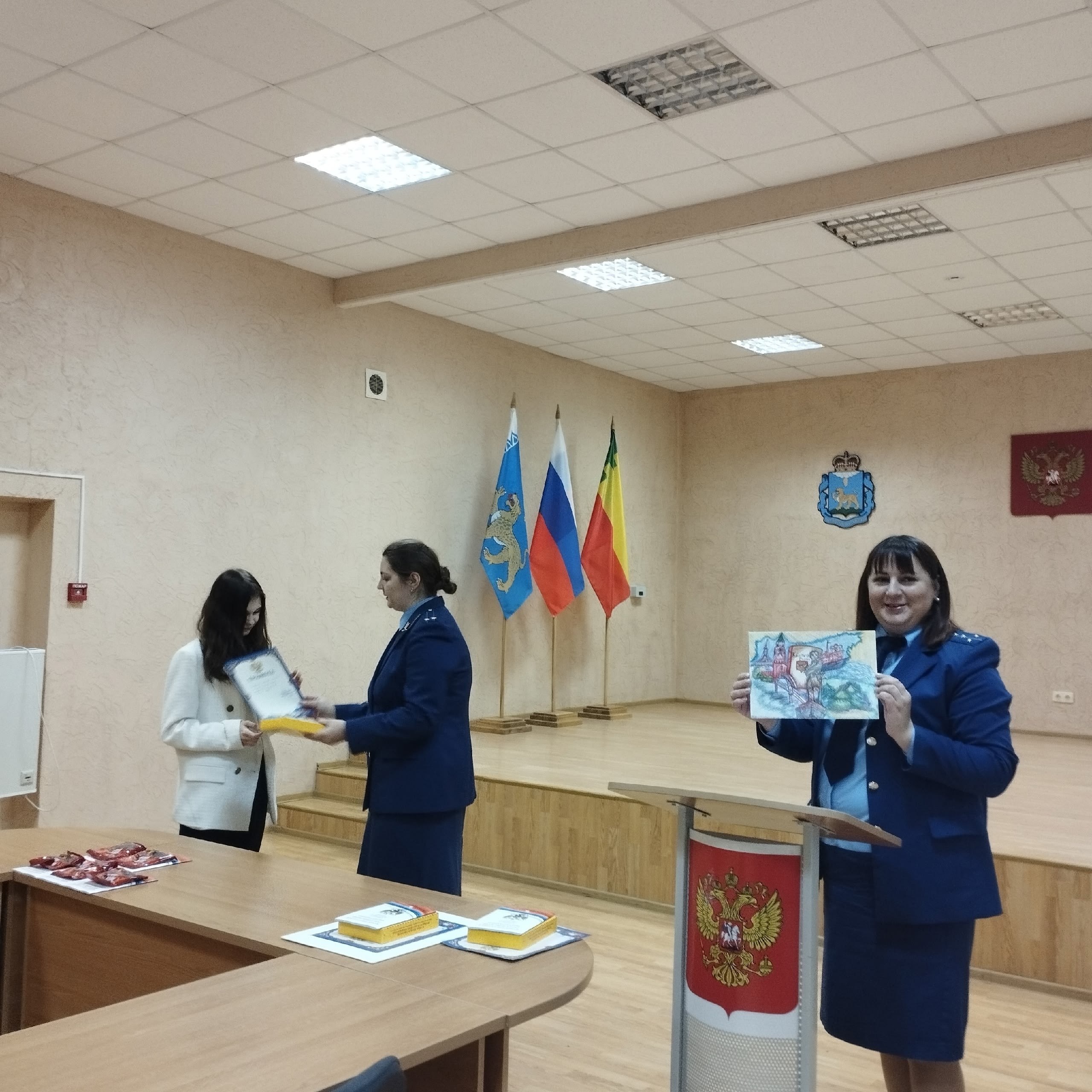 Конкурс на лучший рисунок. В преддверии Дня Конституции Российской Федерации Прокуратурой Пыталовского района был организован конкурс на лучший рисунок среди обучающихся образовательных организаций Пыталовского... Конкурс на лучший рисунок. В преддверии Дня Конституции Российской Федерации Прокуратурой Пыталовского района был организован конкурс на лучший рисунок среди обучающихся образовательных организаций Пыталовского...