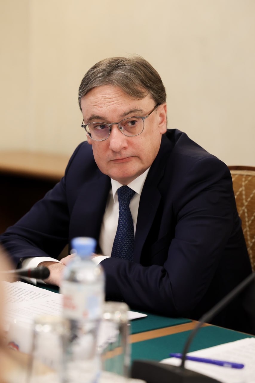 18 декабря в МИД России под председательством Министра иностранных дел Российской Федерации С.В.Лаврова состоялось 11-е заседание Комиссии Генерального совета партии «Единая Россия» по международному сотрудничеству и... 18 декабря в МИД России под председательством Министра иностранных дел Российской Федерации С.В.Лаврова состоялось 11-е заседание Комиссии Генерального совета партии «Единая Россия» по международному сотрудничеству и...