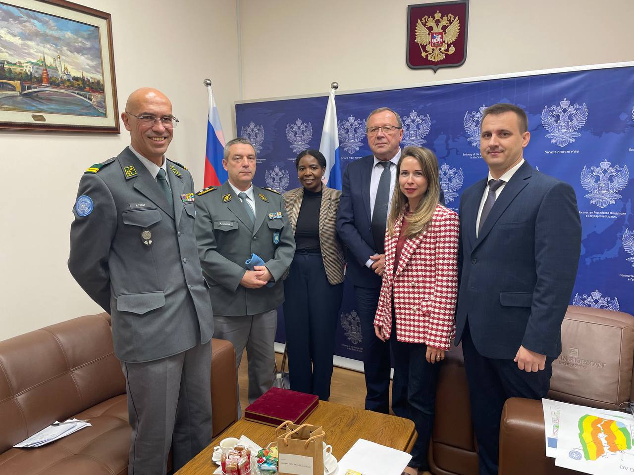 18 декабря состоялась встреча Посла России А.Д.Викторова с главой Органа Организации Объединённых Наций по наблюдению за выполнением условий перемирия (ОНВУП) генерал-майором П.Гош 18 декабря состоялась встреча Посла России А.Д.Викторова с главой Органа Организации Объединённых Наций по наблюдению за выполнением условий перемирия (ОНВУП) генерал-майором П.Гош