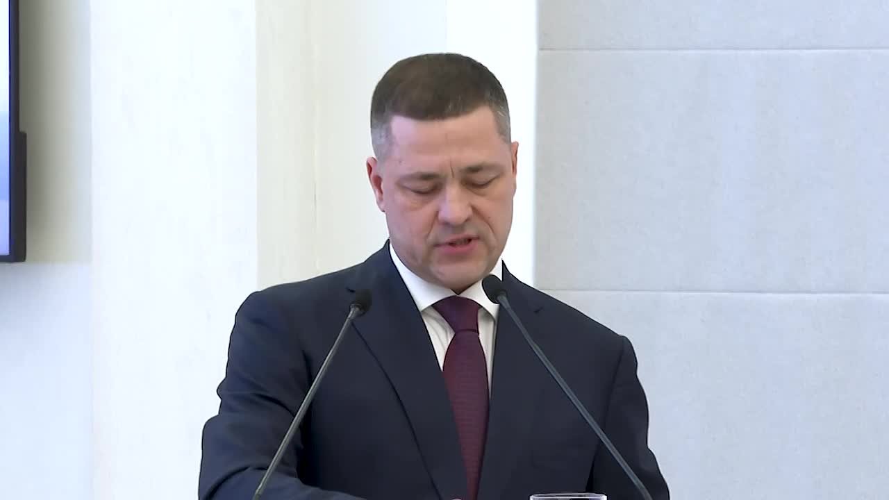 Михаил Ведерников: Бюджетное послание.. Часть III. 00:01 Одна из особенностей 2025 года – беспрецедентный объём средств, которые привлекают и реализуют сами жители; 00:34 Результат стал возможен благодаря поддержке ТОСов...