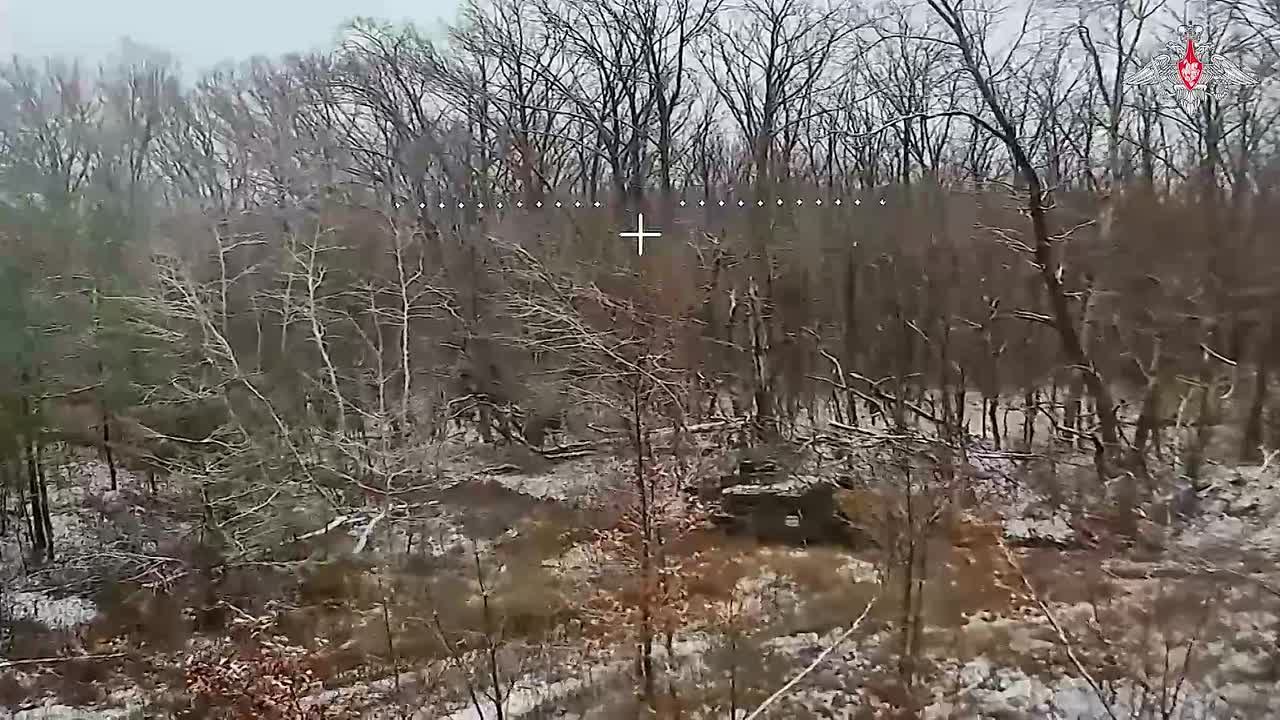 Наши «птички» жгут вражескую технику: операторы подразделения войск беспилотных систем группировки «Запад» сорвали попытку контратаки ВСУ к западу от Купянска