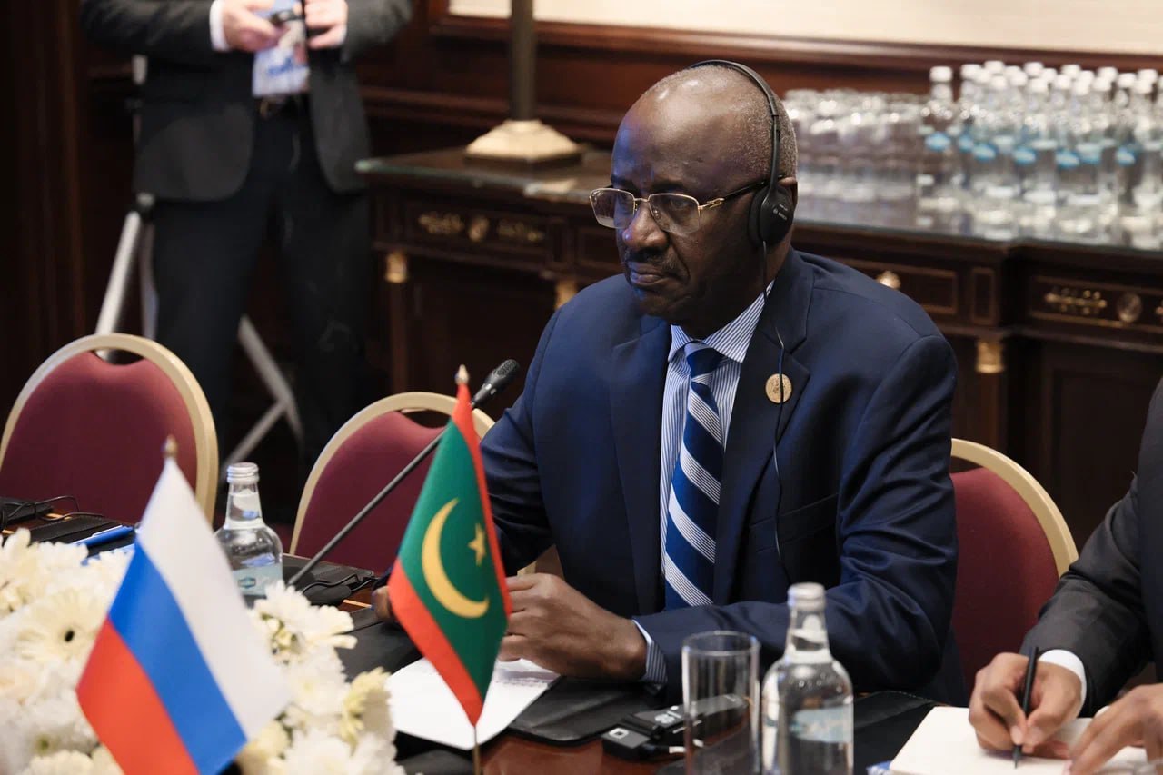 19 декабря в Каире «на полях» Второй министерской конференции Форума партнёрства #РоссияАфрика С.В.Лавров встретился с Министром иностранных дел, африканского сотрудничества и по делам мавританцев за рубежом Исламской... 19 декабря в Каире «на полях» Второй министерской конференции Форума партнёрства #РоссияАфрика С.В.Лавров встретился с Министром иностранных дел, африканского сотрудничества и по делам мавританцев за рубежом Исламской...