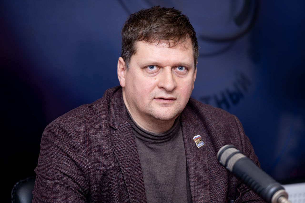 Руководитель регионального исполкома Санкт-Петербургского отделения «Единой России», бывший вице-губернатор Псковской области по внутренней политике Александр Серавин: