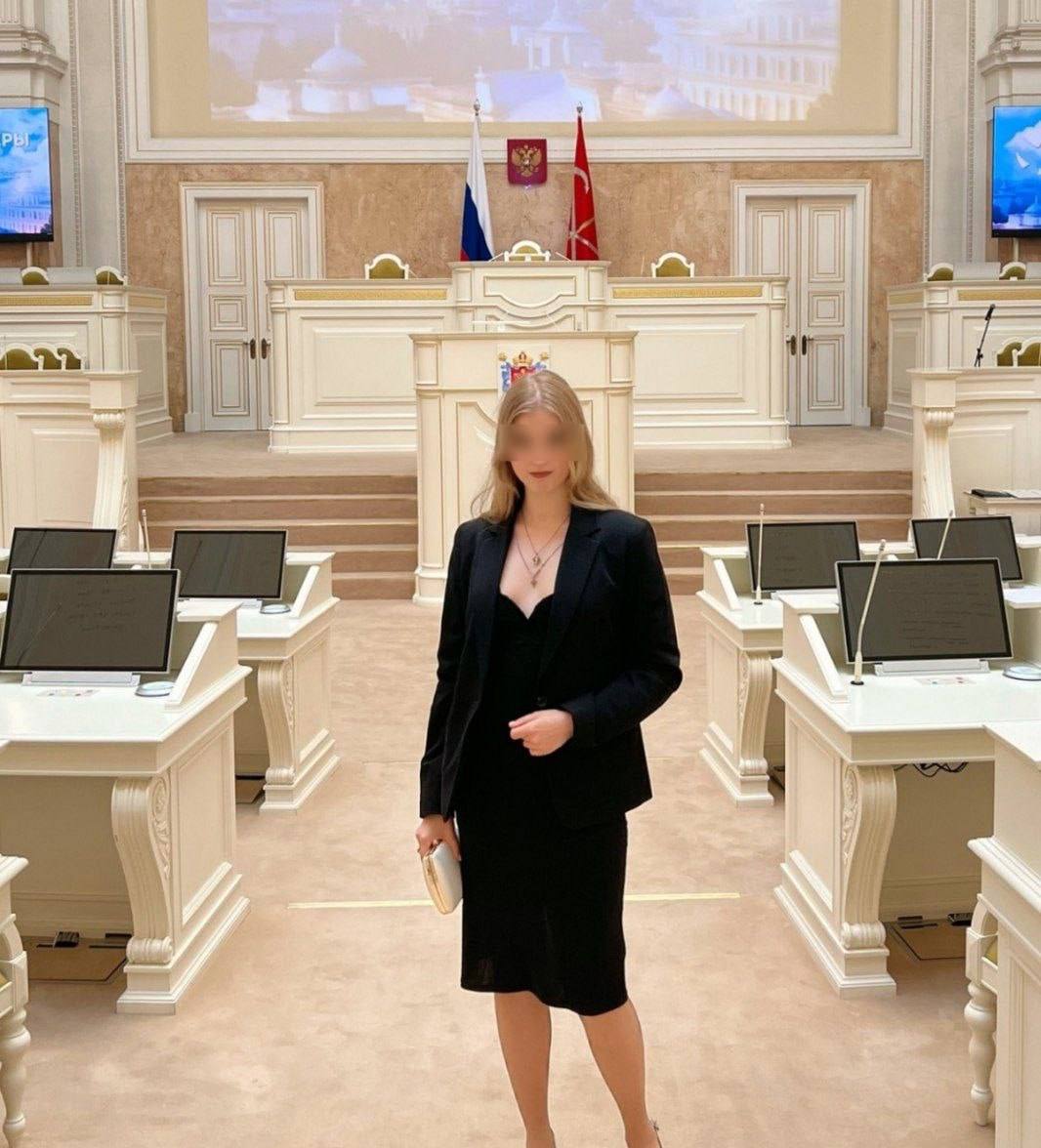 Молодая учительница из Питера арестована по делу о педофилии Молодая учительница из Питера арестована по делу о педофилии