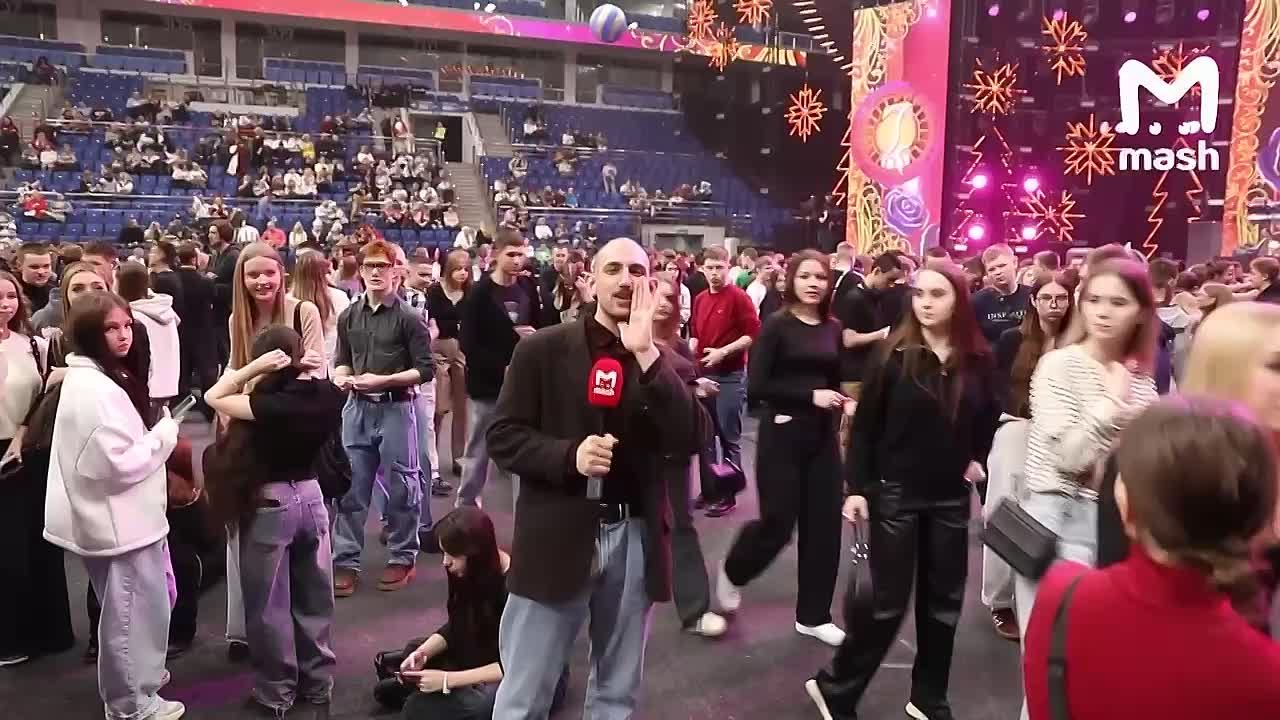 Надежда Кадышева круче Айсгергерта — так сказали зумеры на концерте семьи народной артистки и "Золотого кольца"