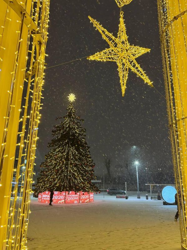 Красивые фотографии заснеженной Москвы