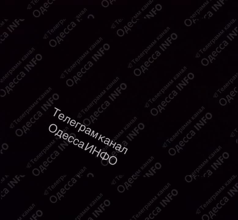 Десятки российских БПЛА атакуют объекты энергетики в Одессе
