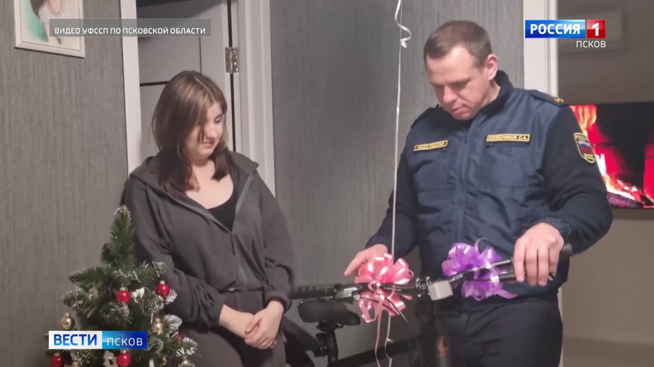 К всероссийской акции "Елка желаний" присоединились и судебные приставы