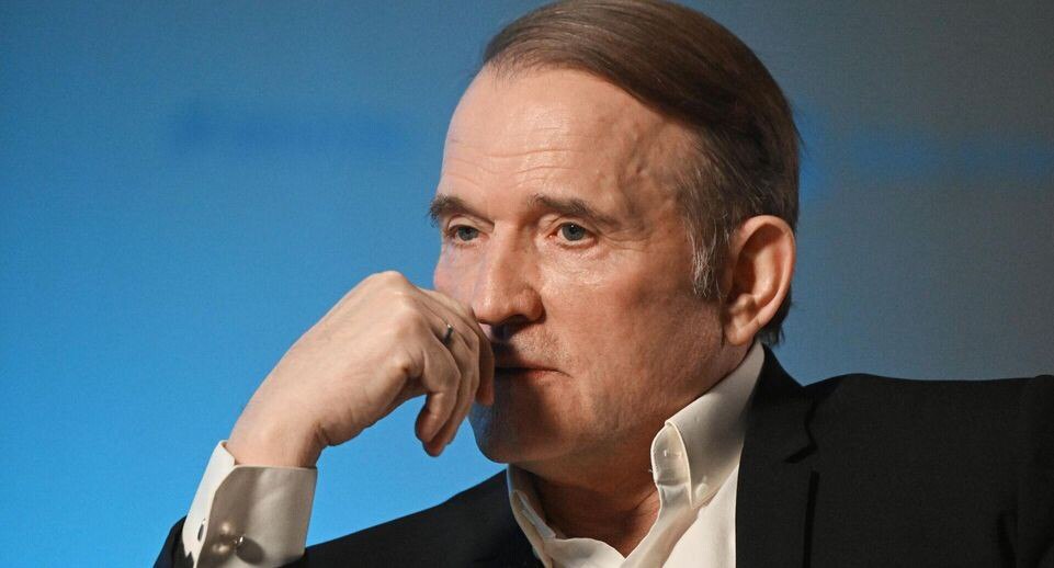 Медведчук: Зеленский приказал атаковать резиденцию Путина из страха