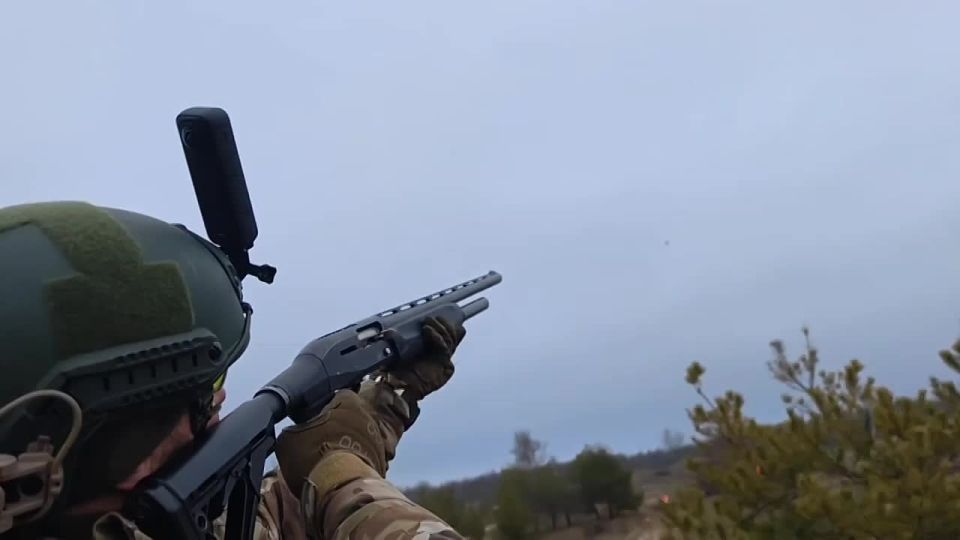 Небольшой отчет о проделанной работе по подготовке бойцов противодействию БПЛА из ружей 12 калибра от команды "Лыни"