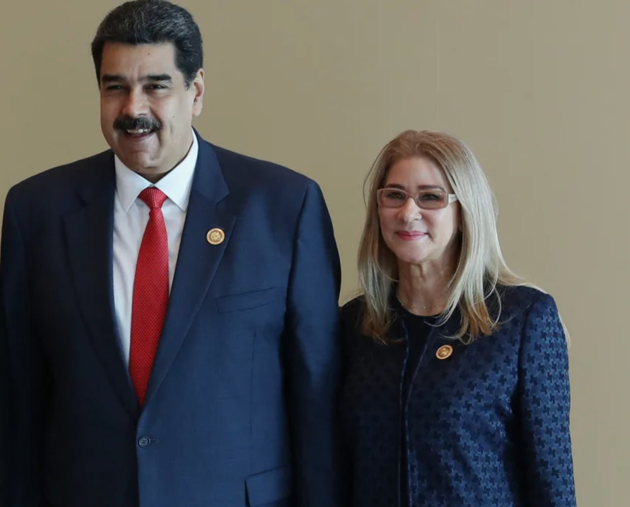 Власти Венесуэлы не знают, где находится Мадуро, и требуют от США доказать, что он жив, заявила вице-президент страны Делси Родригес