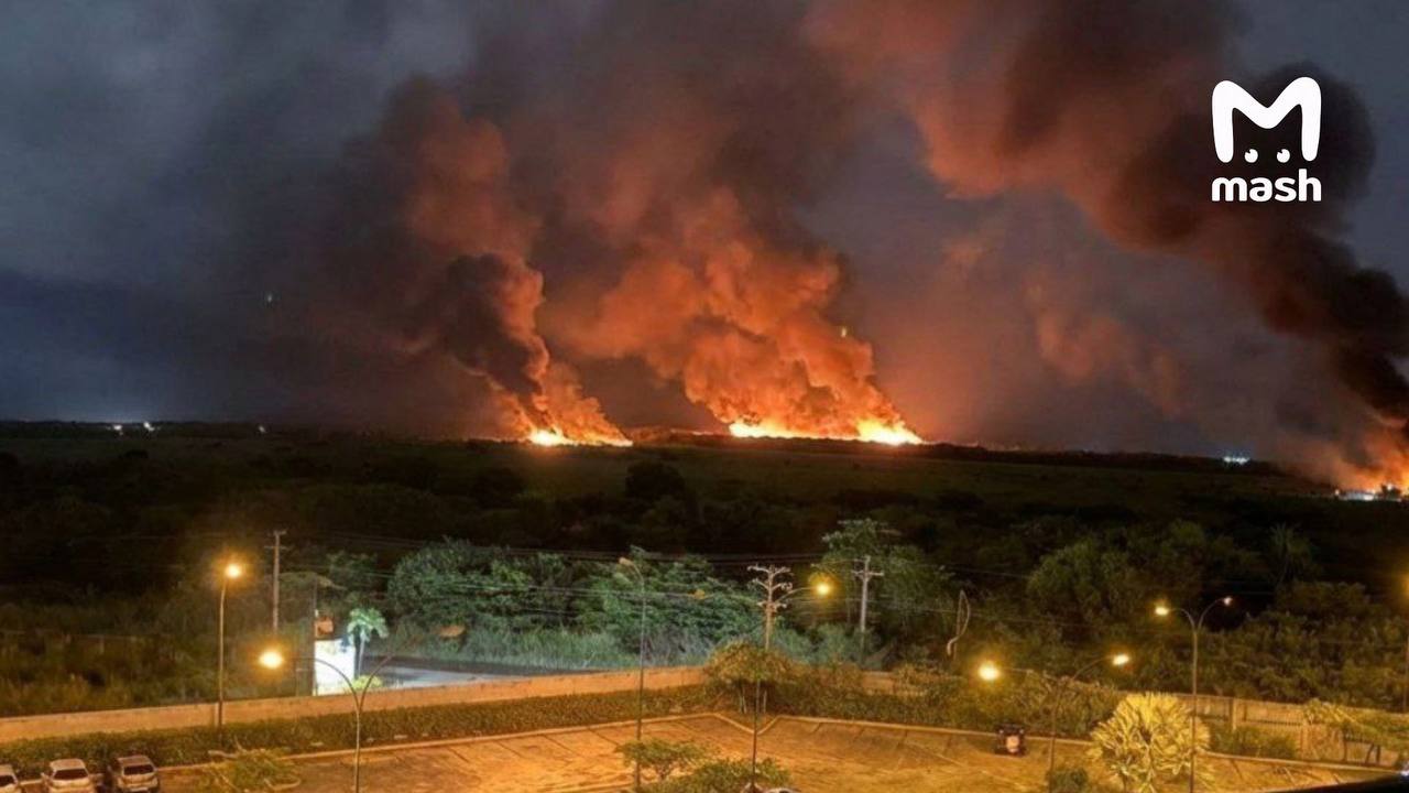 "Сижу в ***аном подвале, слушаю новости" "Сижу в ***аном подвале, слушаю новости"