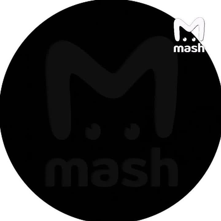 "Сижу в ***аном подвале, слушаю новости"