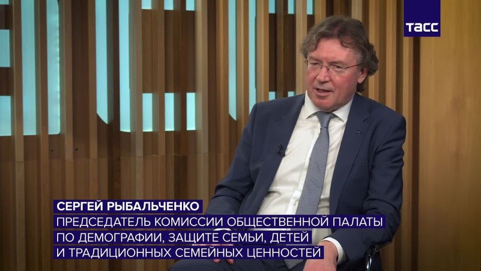 России нужно применять позитивный опыт антиалкогольных кампаний, заявил в интервью ТАСС член ОП РФ Сергей Рыбальченко