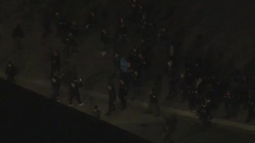 Мадуро с мешком на голове сопровождают десятки агентов ФБР