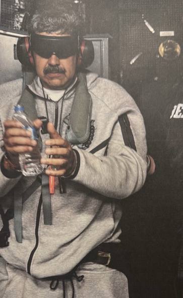 Сергей Мардан: Спортивный костюм Nike в который похитители обрядили Николоса Мадуро сметают с полок онлайн и офлайн магазинов США