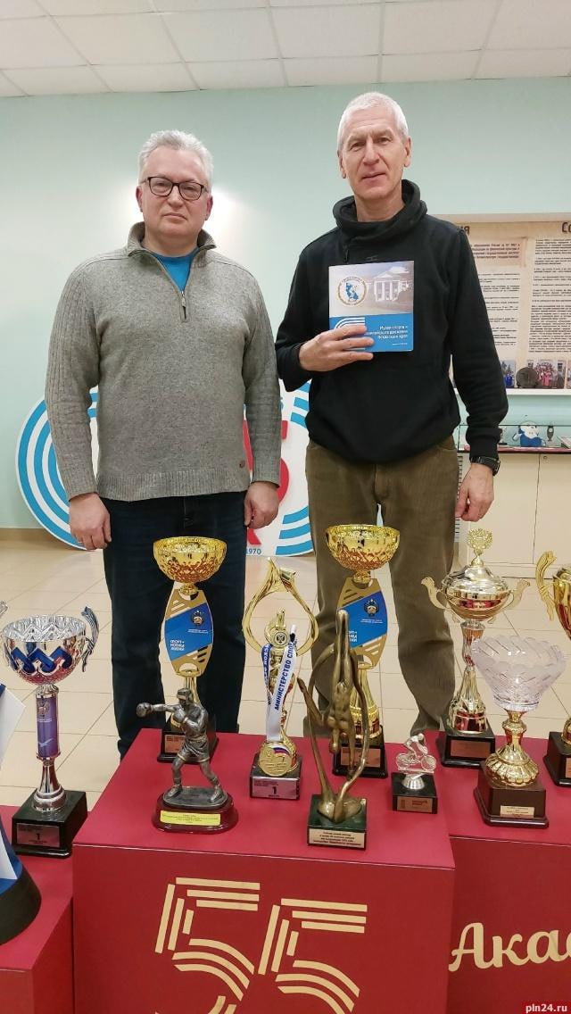 Первым посетителем музея спорта Псковского края в 2026 году стал депутат Госдумы Олег Матыцин