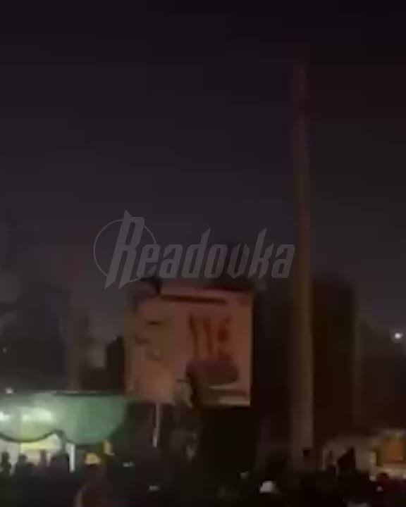 Новая волна митингов началась в западных провинциях Ирана — протестующие взяли под контроль город Абданан