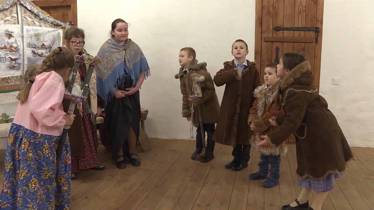 Славя Рождество. Как юные псковичи знакомятся с православными традициями и фольклором? Славя Рождество. Как юные псковичи знакомятся с православными традициями и фольклором?