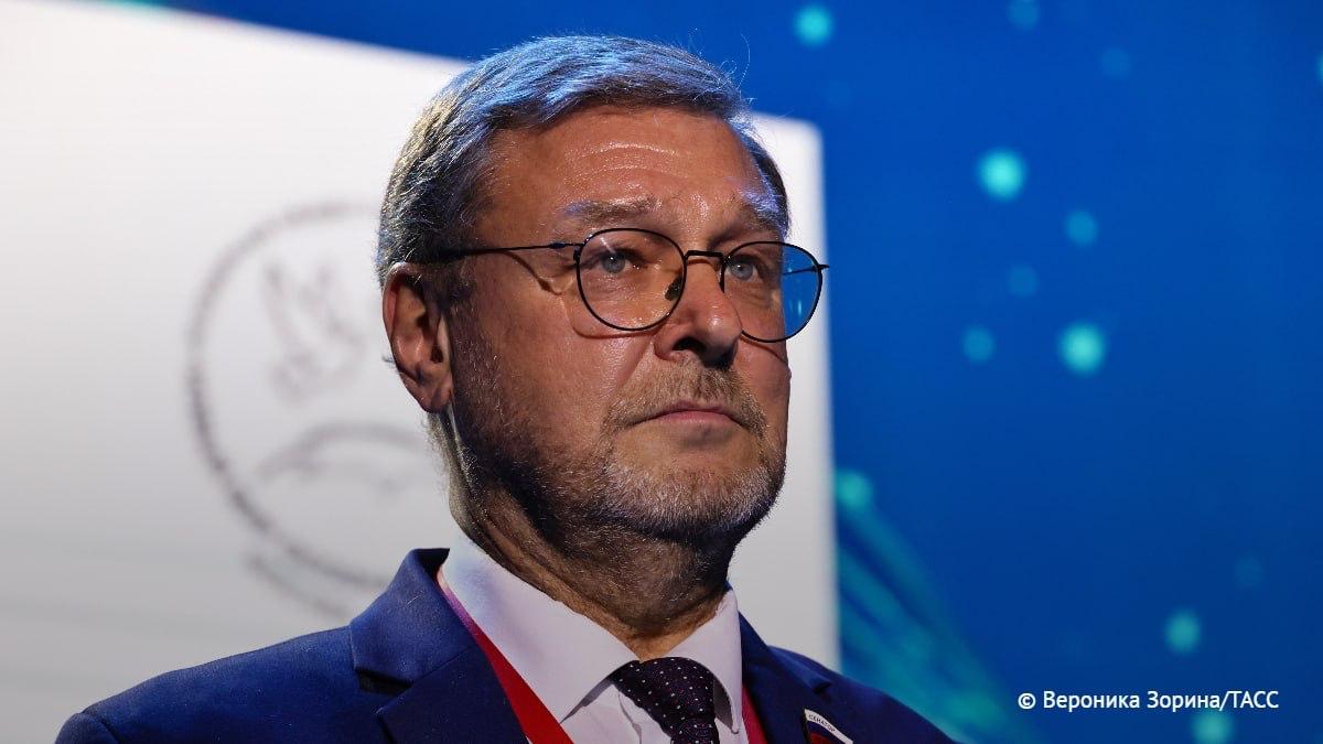 Косачев поинтересовался, как на заявления США об "их" Западном полушарии отреагируют бывшие колониальные державы Европы, которые доминируют в большинстве стран этого полушария