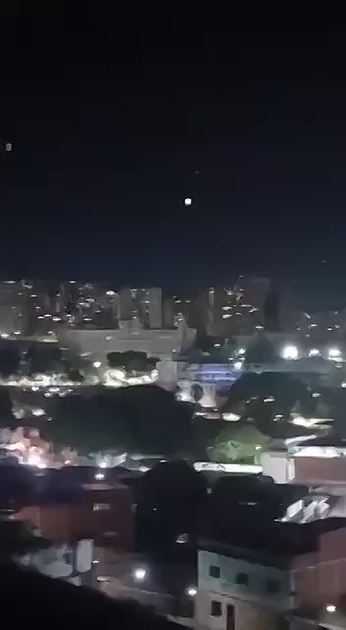 В Каракасе ночью произошла стрельба около комплекса правительственных зданий, где расположен президентский дворец