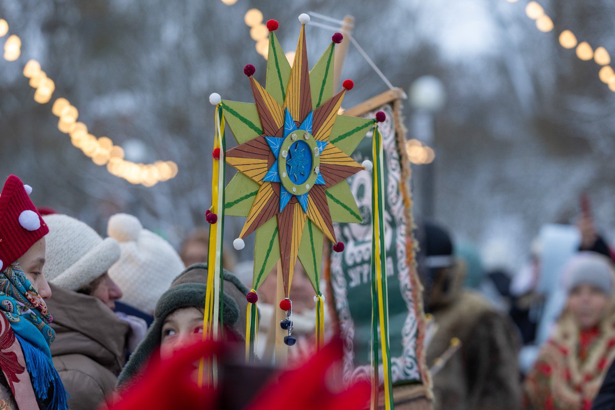 Масштабным праздником встретили Рождество Христово в Пскове Масштабным праздником встретили Рождество Христово в Пскове