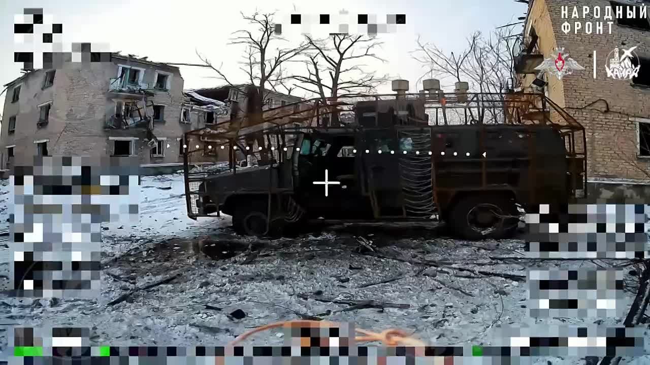 Операторы FPV-дронов ударной роты из отряда "Кайра" активно участвуют в боевых действиях, эффективно поражая цели противника и поддерживая продвижение своих войск