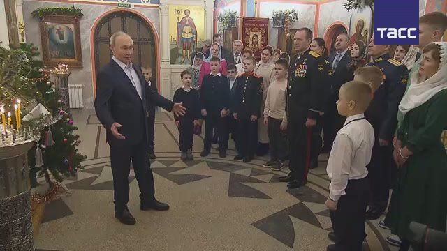 Выступление Владимира Путина в храме после рождественской службы