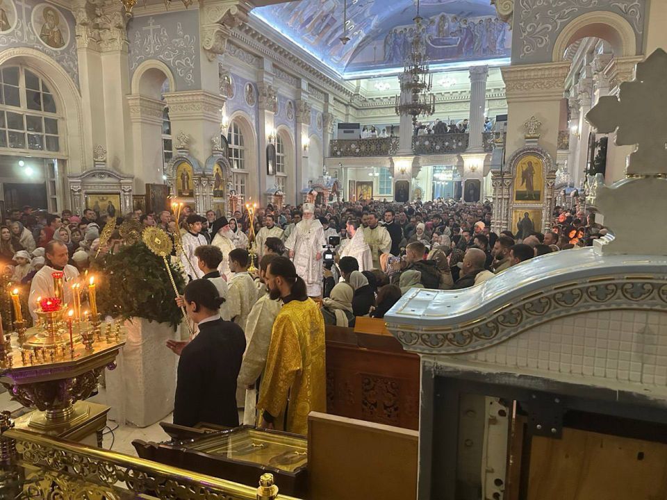 Посол России в Узбекистане Алексей Ерхов и сотрудники Посольства приняли участие в Рождественской службе