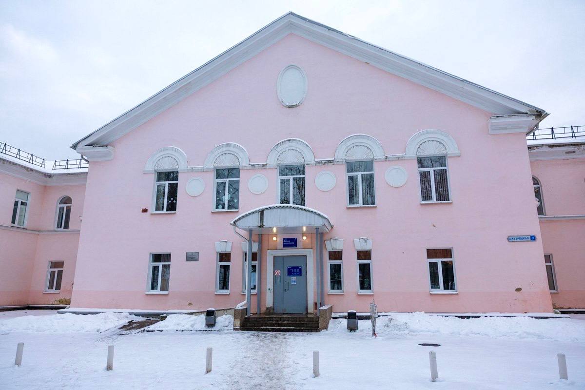 Михаил Ведерников: Канал обратной связи по объектам, которые строятся и ремонтируются в рамках президентских национальных проектов, продолжает работать и в новогодние праздники Михаил Ведерников: Канал обратной связи по объектам, которые строятся и ремонтируются в рамках президентских национальных проектов, продолжает работать и в новогодние праздники