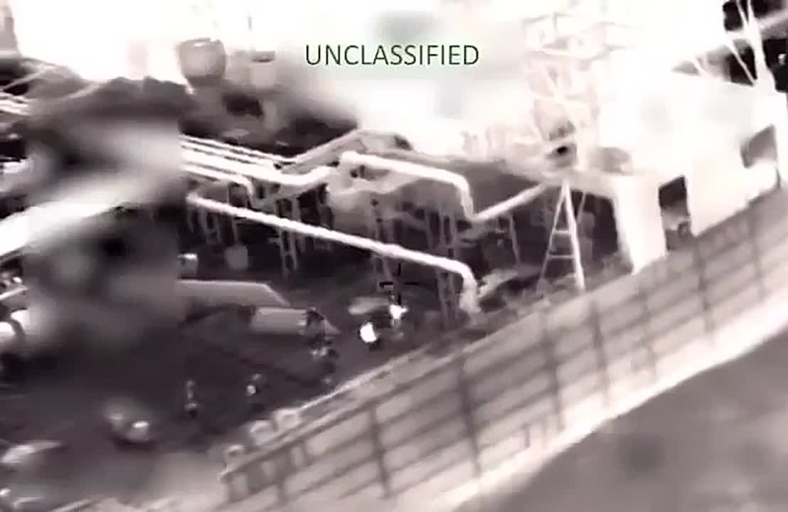 Юрий Котенок: Южное командование США опубликовало кадры захвата танкера "Olina" в Карибском бассейне