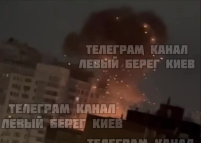 Видео падение сбитой "Герани" на крышку многоэтажки в Киеве