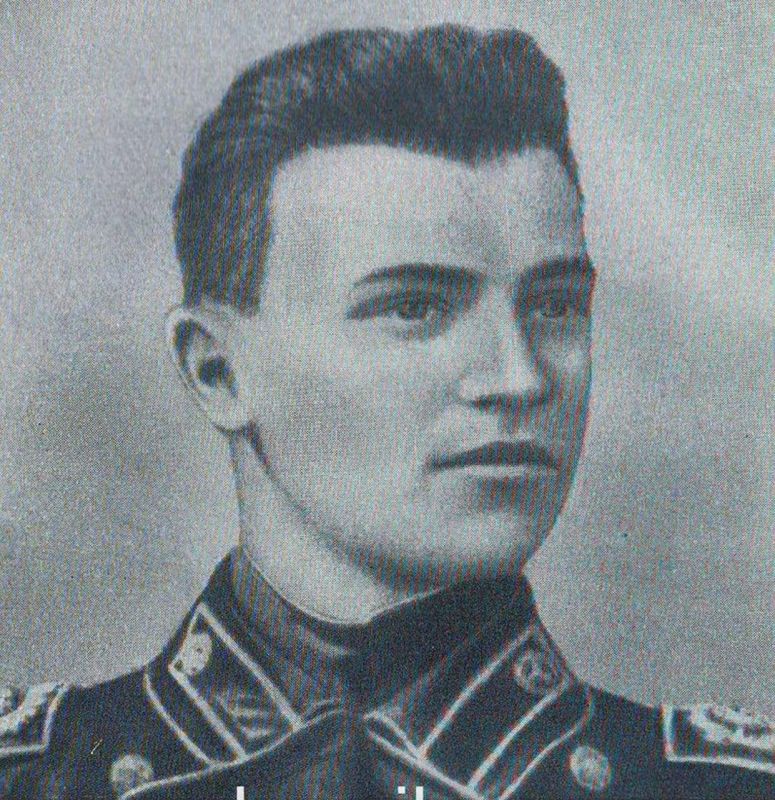 Владимир Корнилов: Ровно 120 лет назад в Харькове продолжались внутриполицейские разборки по поводу того, как самый разыскиваемый в крае революционер Артем-Сергеев вновь ушел от полиции во время облавы на Сабуровых дачах