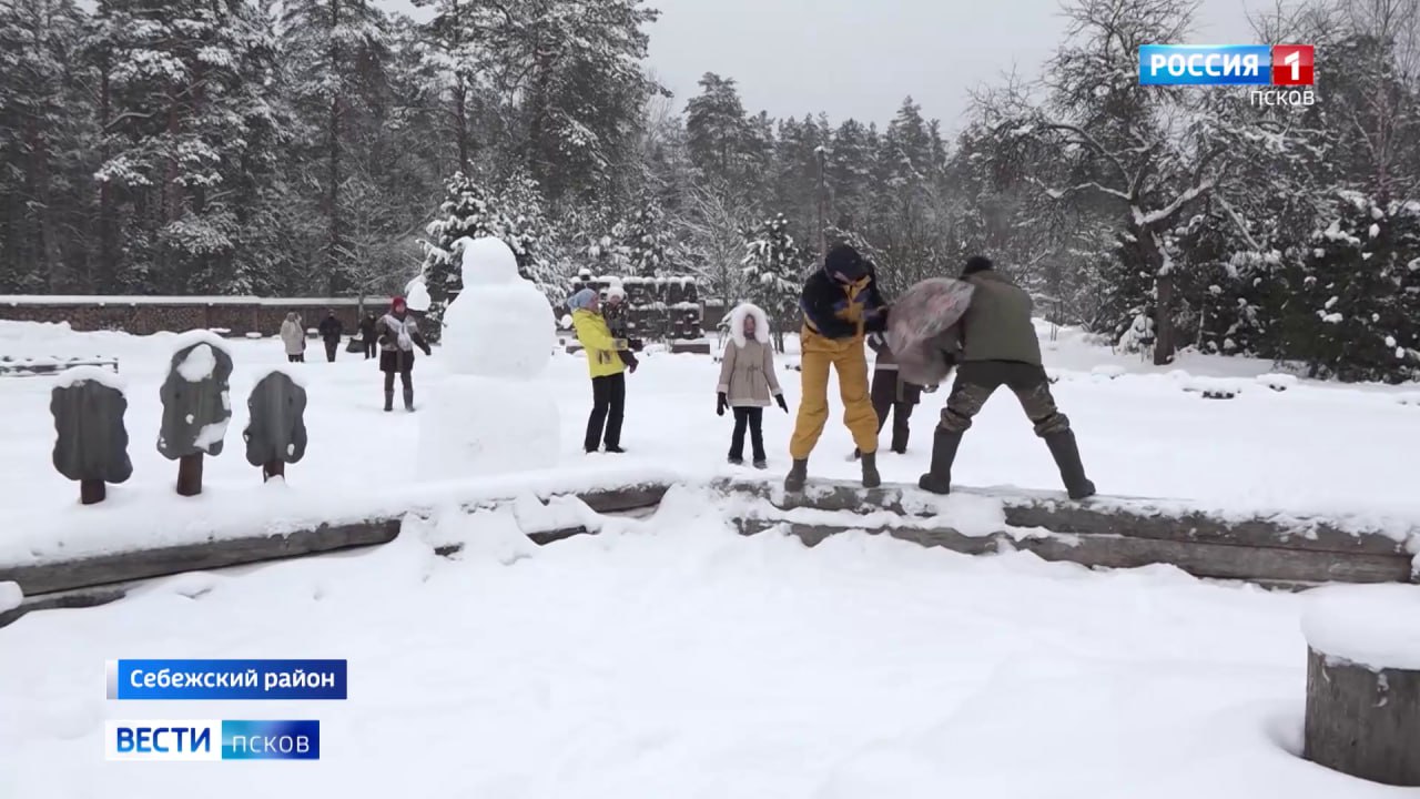 В национальном парке "Себежский" впервые прошли святочные гуляния В национальном парке "Себежский" впервые прошли святочные гуляния