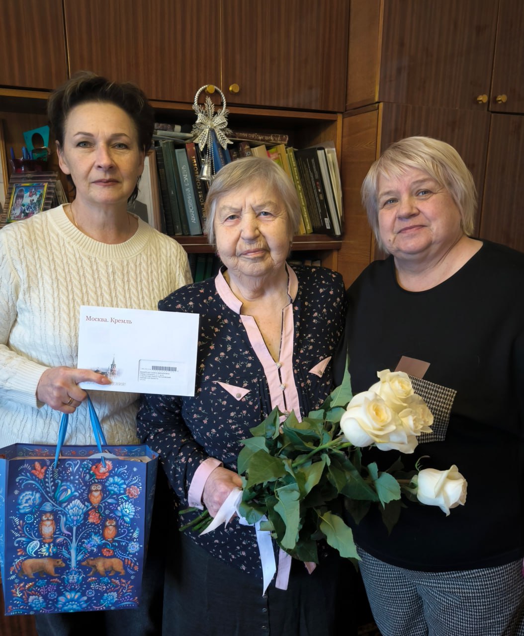 Вера Кондратьева: С ДНЕМ РОЖДЕНИЯ. Сегодня поздравления с днем рождения принимала Галина Михайловна Макаренко