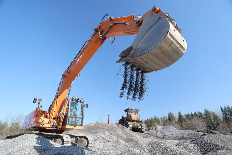 Михаил Ведерников: В 2026 году продолжим ремонт мостов и автомобильных трасс в рамках президентского нацпроекта «Инфраструктура для жизни»