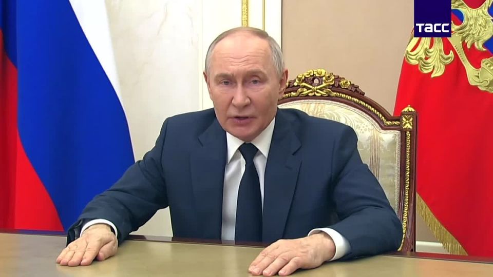 Путин поздравил работников прокуратуры с профессиональным праздником