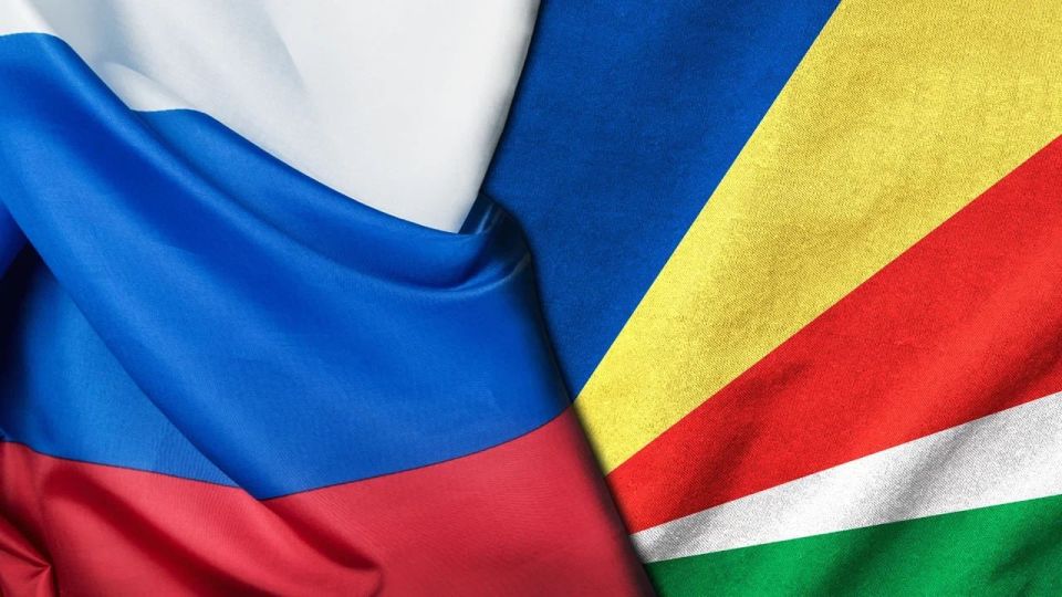 13 января заместитель Министра иностранных дел России С.В.Вершинин встретился с Министром финансов, экономического планирования, торговли и инвестиций Республики Сейшельские Острова П.Ф.Лапортом, находящимся в Москве с...