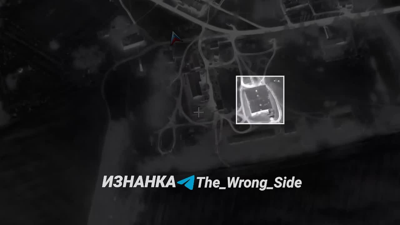 Кадры ОК поражения "Геранями" места хранения и ПУ БпЛА ВСУ в районе н.п. Мироновка