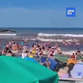 В Аргентине из-за больших волн погиб человек