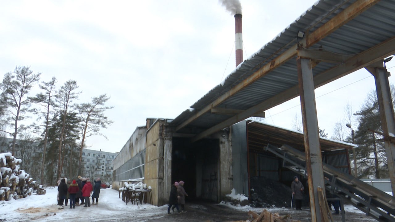 Жители поселка Смуравьево в Гдовском районе жалуются на проблемы с отоплением Жители поселка Смуравьево в Гдовском районе жалуются на проблемы с отоплением
