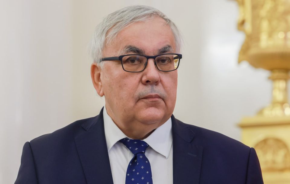 14 января заместитель Министра иностранных дел Российской Федерации С.В.Вершинин принял Посла Алжирской Народной Демократической Республики в России Туфика Джуаму по его просьбе