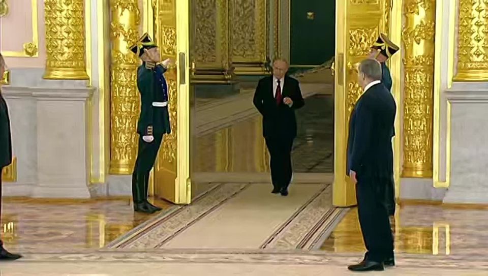 15 января 2026 года в Александровском зале Большого Кремлёвского дворца Президент России В.В.Путин принял верительные грамоты у вновь прибывших послов иностранных государств