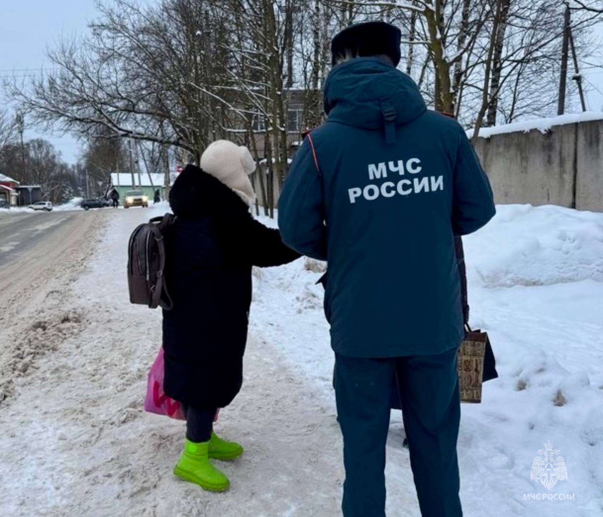 #Профилактика. Сотрудники отдела надзорной деятельности и профилактической работы по Псковской области провели сегодня в Великолукском муниципальном округе, включая населенные пункты и садоводческие товарищества, важную... #Профилактика. Сотрудники отдела надзорной деятельности и профилактической работы по Псковской области провели сегодня в Великолукском муниципальном округе, включая населенные пункты и садоводческие товарищества, важную...