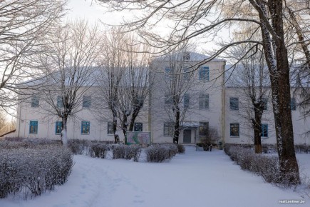 ������ ������� ���-��, ����� � ���� 4000 ��. �. �����?�: ������ ���������� ����� ����������� ������������ �� 100 �������� � �������� ���� ����