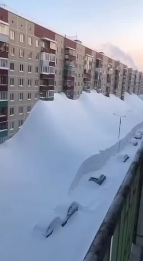 �� �������� ��-�������� ����� ������: ������ �������� ������� �� ���������� �����, � ����-�� ���������� ������� �������� �������, ����� �������� ���� ����������