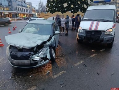 ДТП с «мигалками» в Пскове: Кому отвечать?